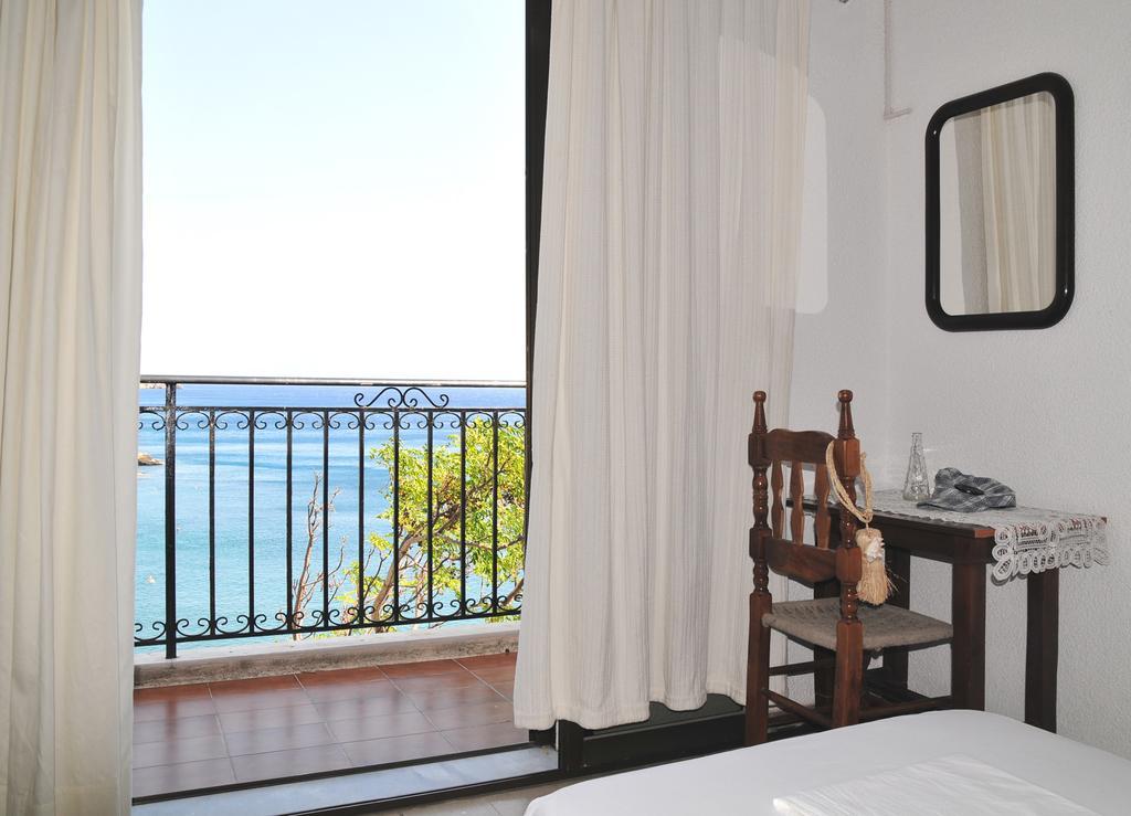 Marina Hotel Ágios Kírykos Chambre photo