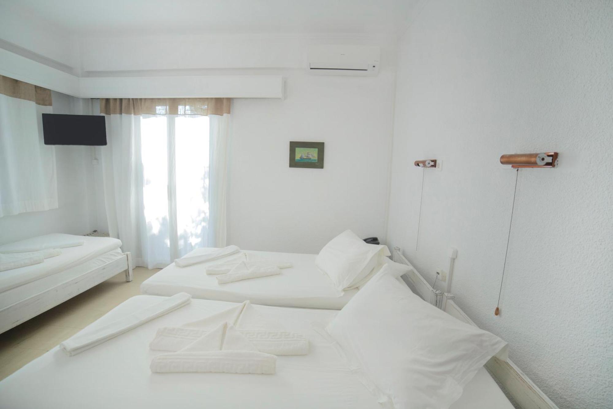 Marina Hotel Ágios Kírykos Extérieur photo