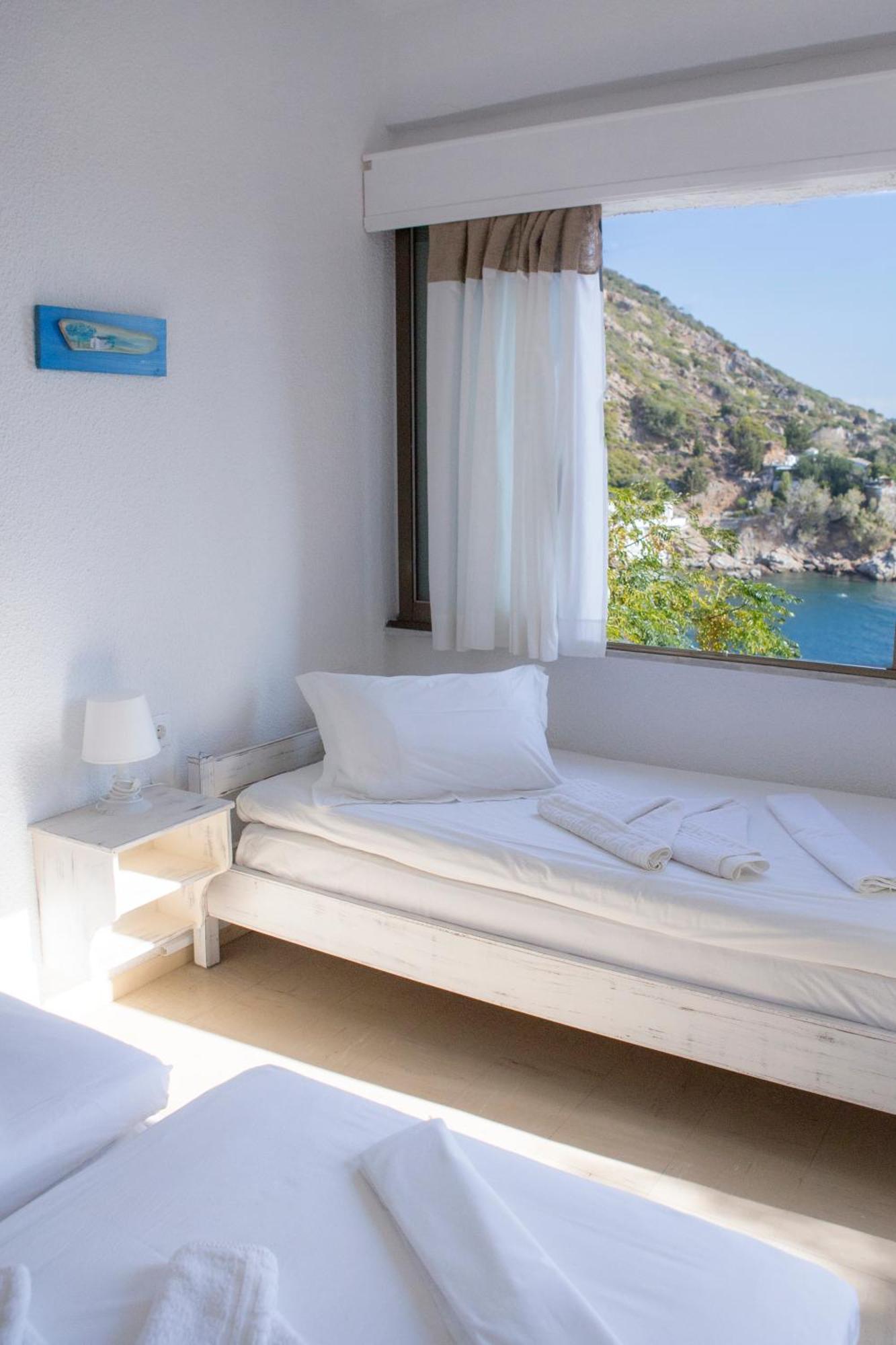 Marina Hotel Ágios Kírykos Extérieur photo