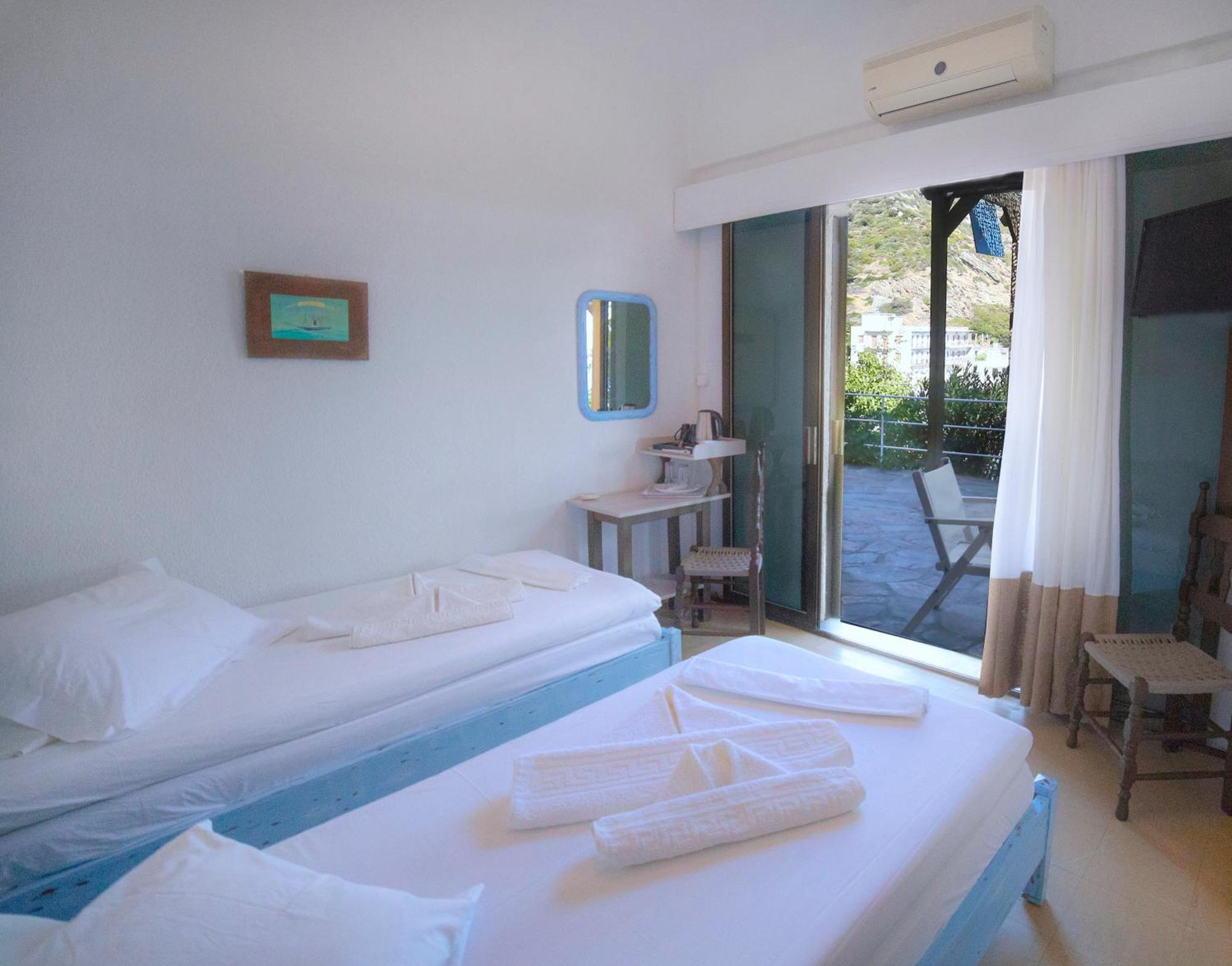 Marina Hotel Ágios Kírykos Extérieur photo