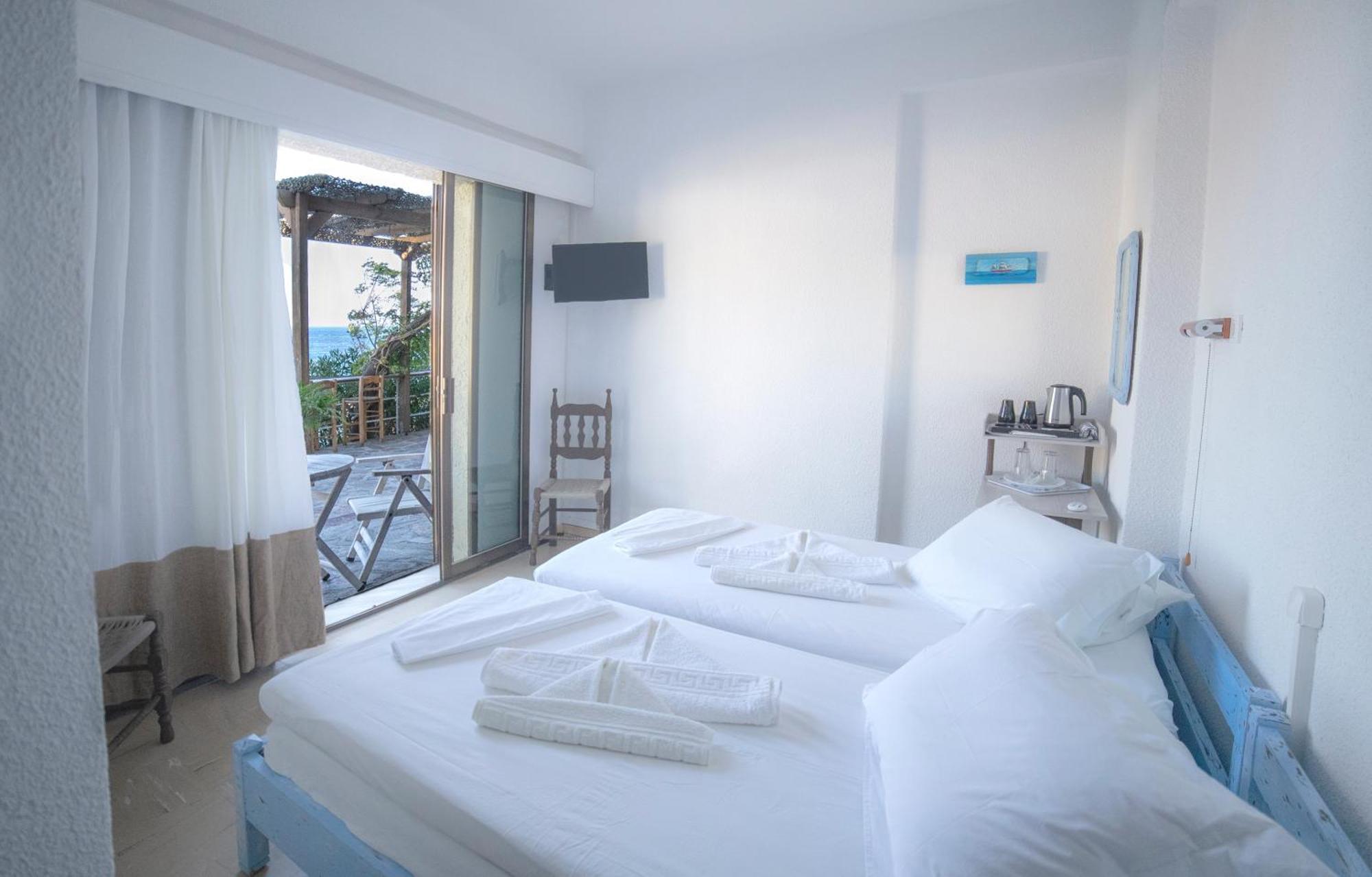 Marina Hotel Ágios Kírykos Extérieur photo