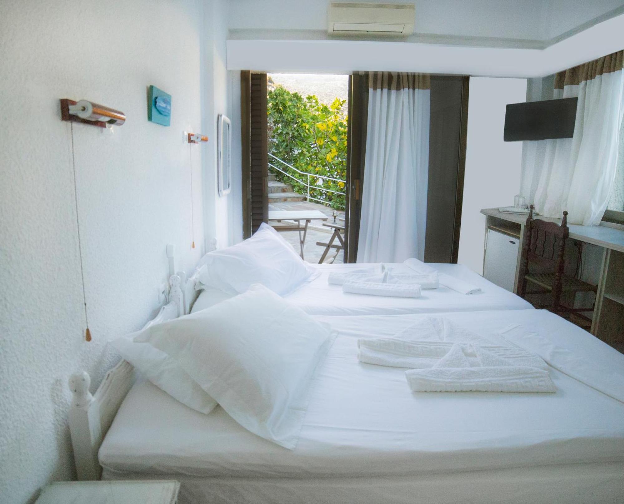 Marina Hotel Ágios Kírykos Extérieur photo