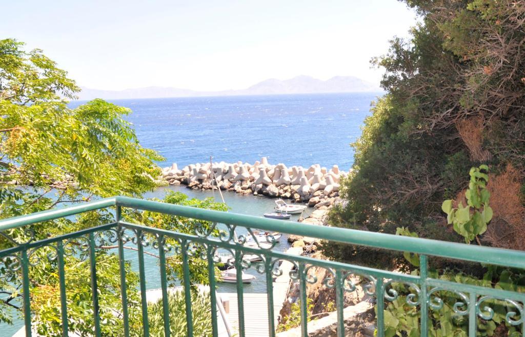 Marina Hotel Ágios Kírykos Chambre photo